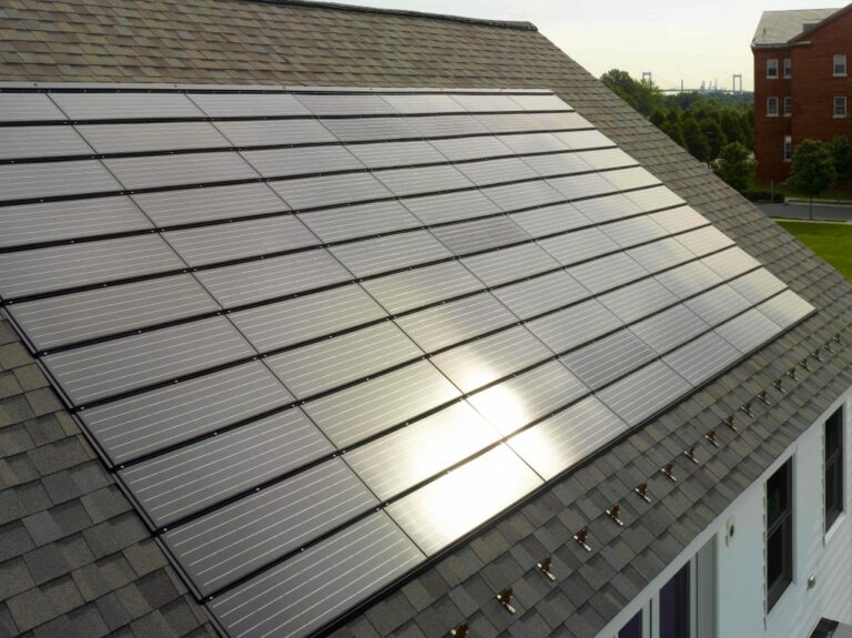 cigs solar roof technology